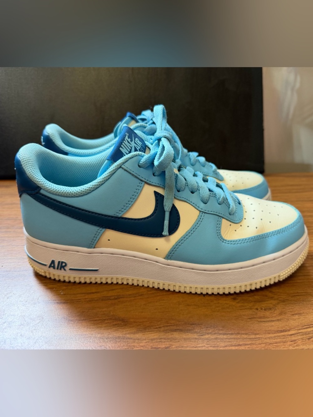 Nike Air Force 1 Low '07 'Aquarius
Blue Coconut Milk'